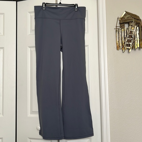 Gapfit studio Sky high flare leggings - XL - Picture 2 of 8